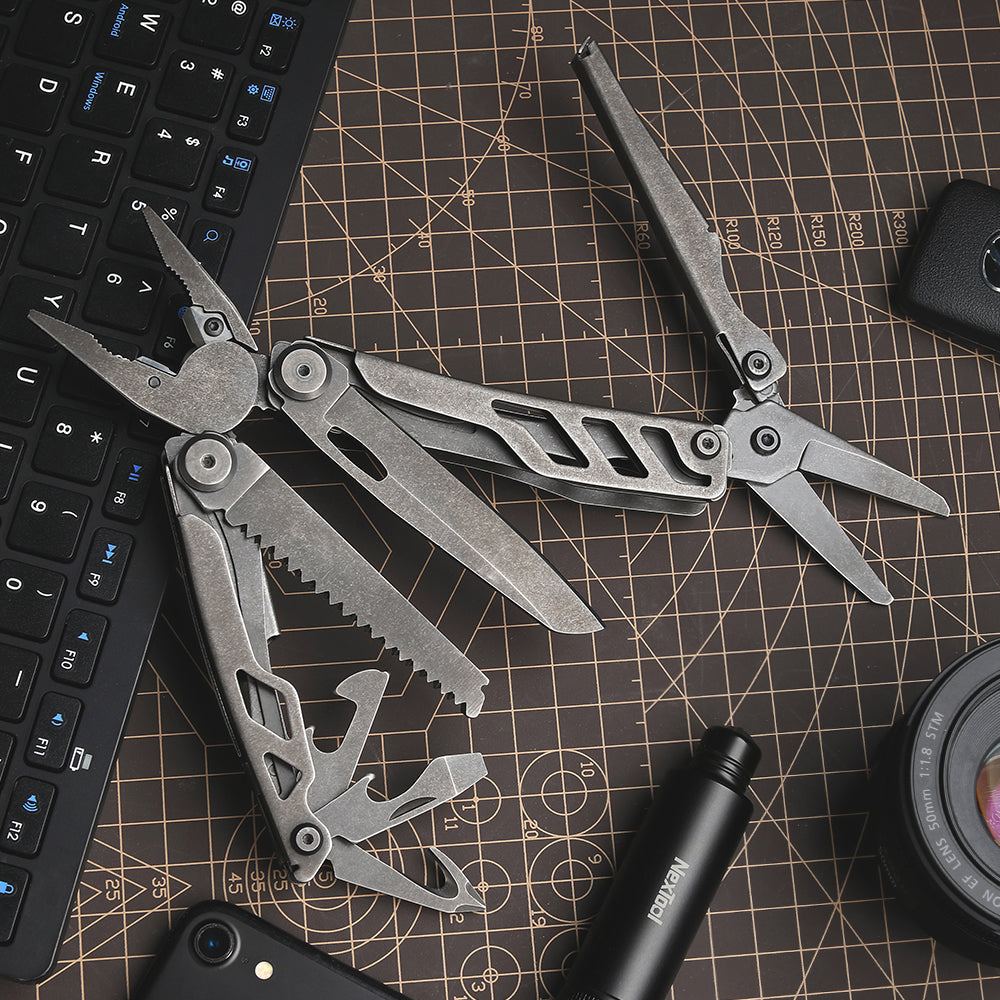 NEXTOOL PRO MULTI-TOOL WITH POUCH
